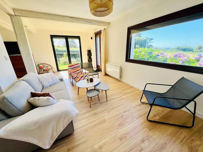 Villa pour 8 personnes, avec vue et jardin