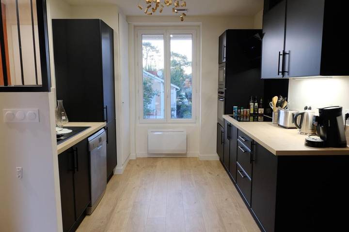 Gîte pour 7 personnes, avec terrasse dans Plage de Vallières - 4