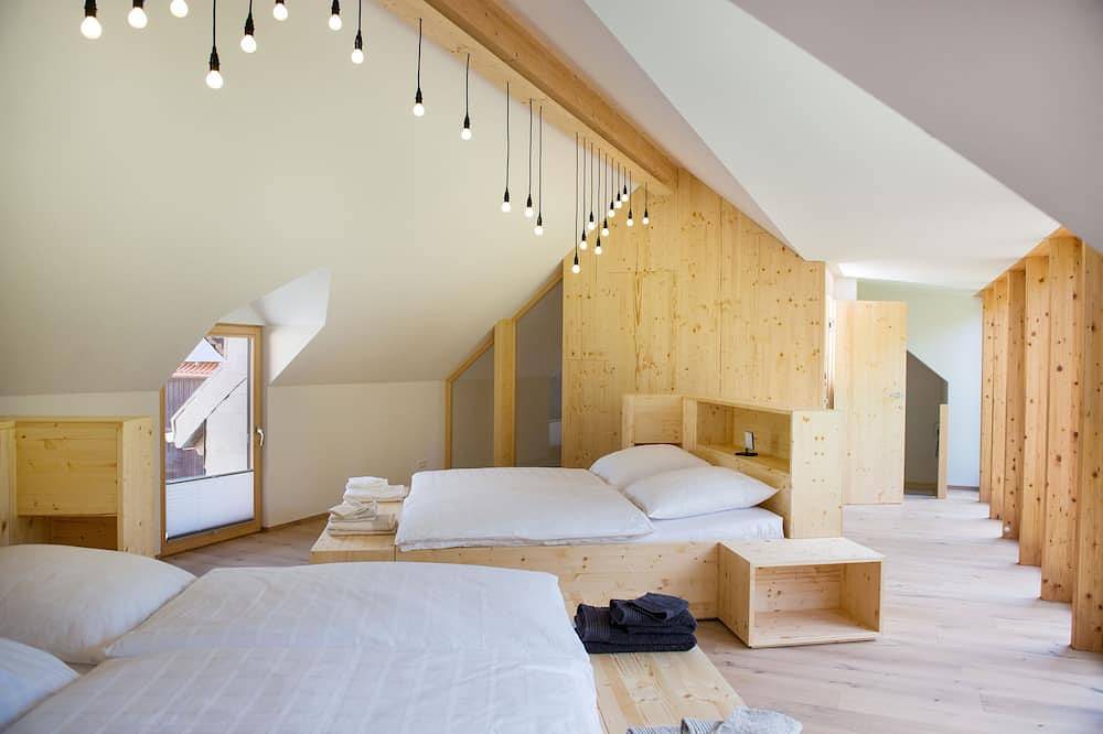 Welcome to the Vierseithof - living in the Haflinger stable in Doberschau-Gaußig, Oberlausitz-Niederschlesien