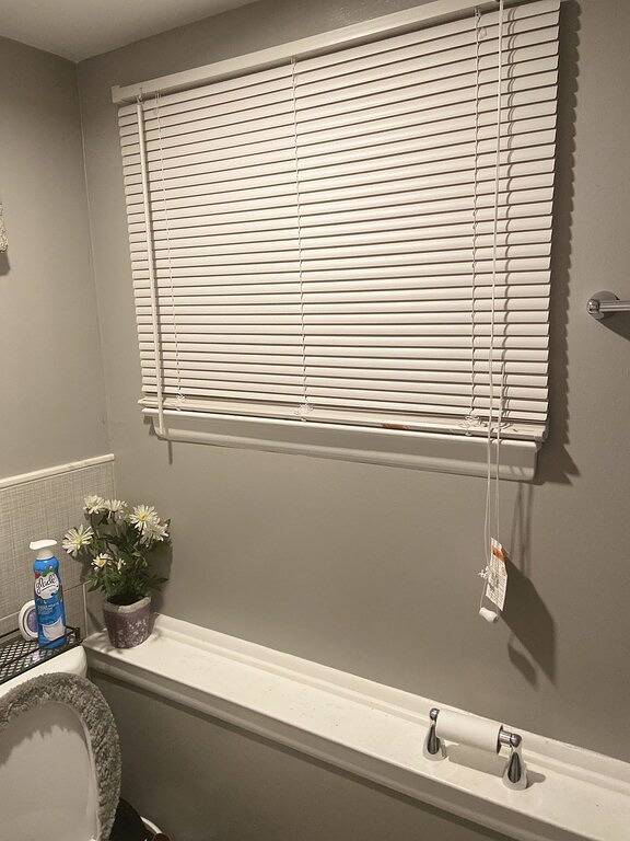 Single family house with 5 bathroom 3 bathroom Livingroom family room in Ewing Township, Mercer County