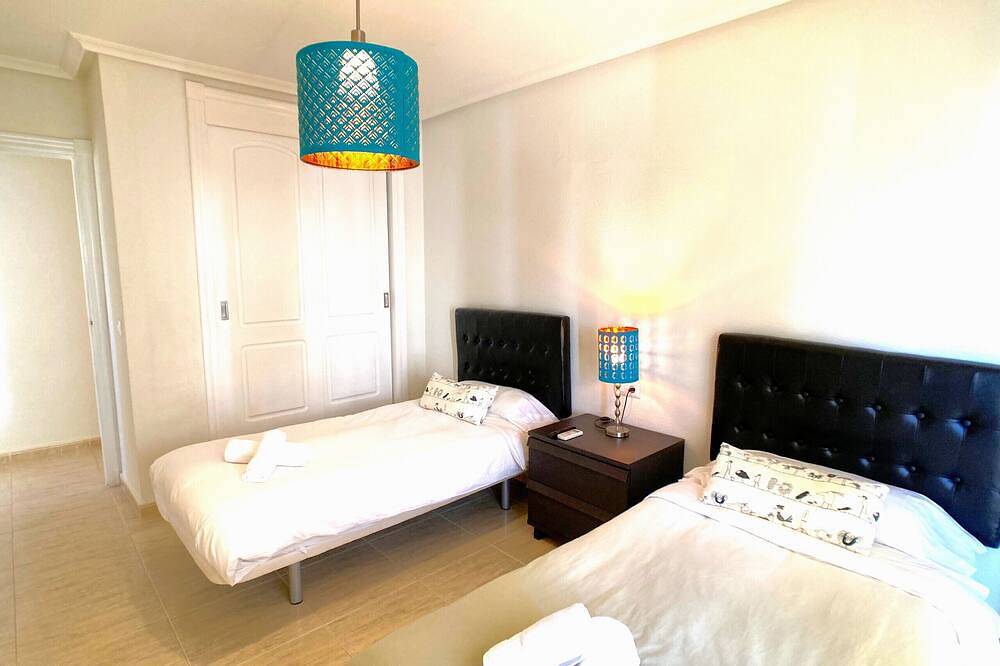 Entire apartment, Bright and spacious apartment in Tomás Maestre in Los Miradores del Puerto, San Javier