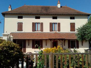 Chambre d’hôte pour 3 personnes, avec jardin et piscine dans Côte-d'Or