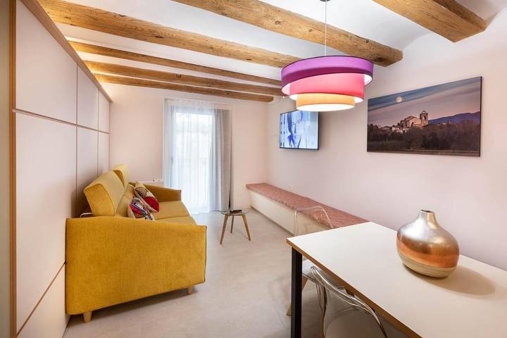 Gîte pour 4 personnes, avec terrasse et vue, animaux acceptés dans Theatre Musee Dali - 4