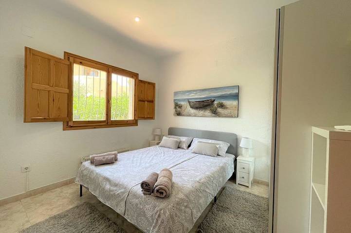 ,Villa Sueños, belle villa bien entretenue avec jardin in Almadrava, Costa Blanca