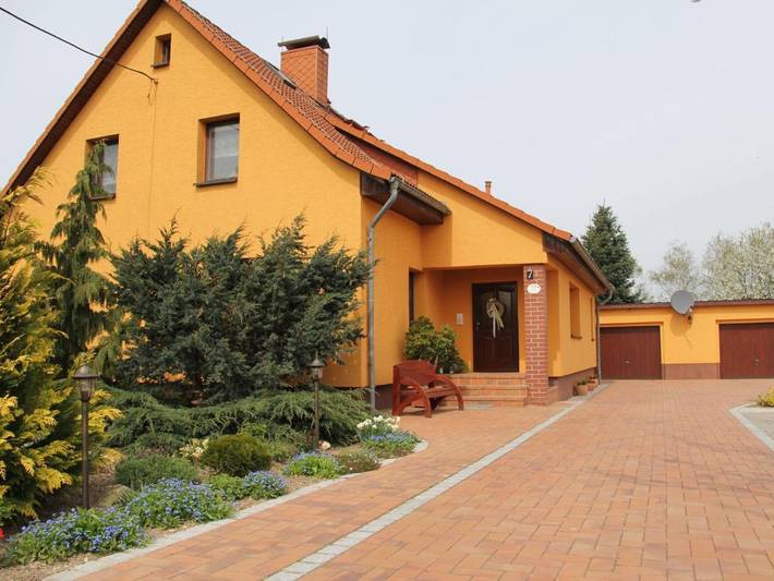 Ferienwohnung für 2 Personen, mit Garten und Sauna in Niedergurig