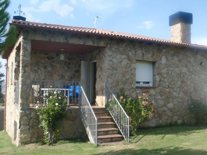 Casa rural para 4 personas, con Terraza y Jardín además de Piscina y Vistas en Comarca de Ávila - 3