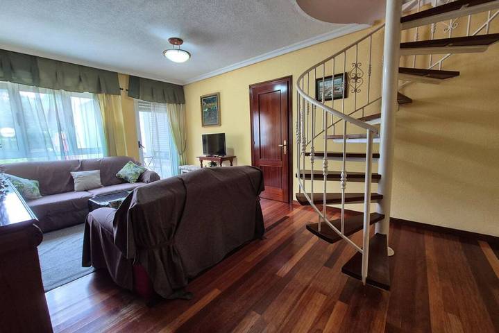 Ganze Wohnung, 145sqm Apt: Wi-Fi, Full Kitchen, Washer/Dryer, Long Stays in Arriondas, Costa Verde (Spanien)