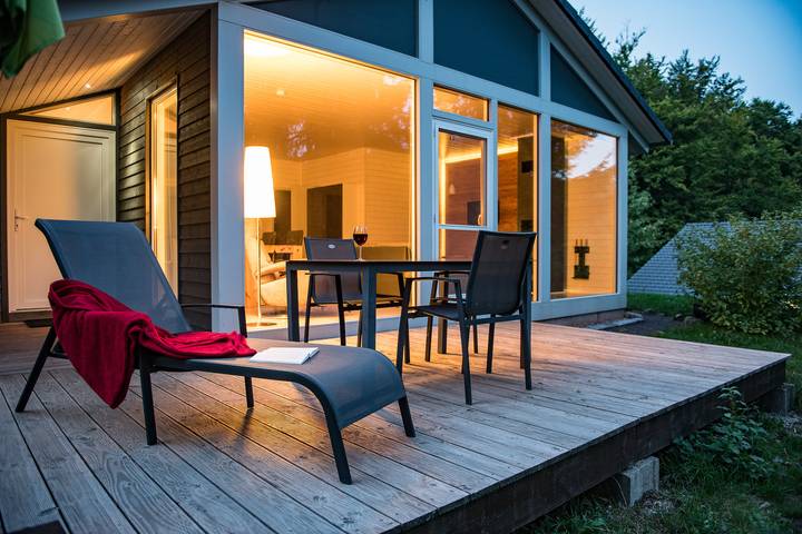 Ferienhaus für 5 Personen, mit Ausblick und Sauna sowie Pool und Garten