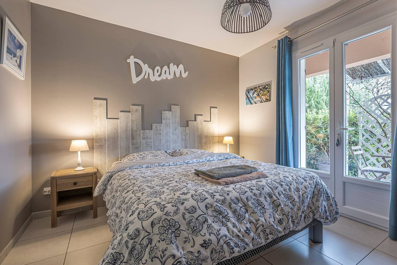 Bed and Breakfast 'Chambre - Le Clos Des Fontaines' with Private Pool, Wi-Fi and Air Conditioning in Pernes-les-Fontaines, Parc naturel régional du Mont-Ventoux
