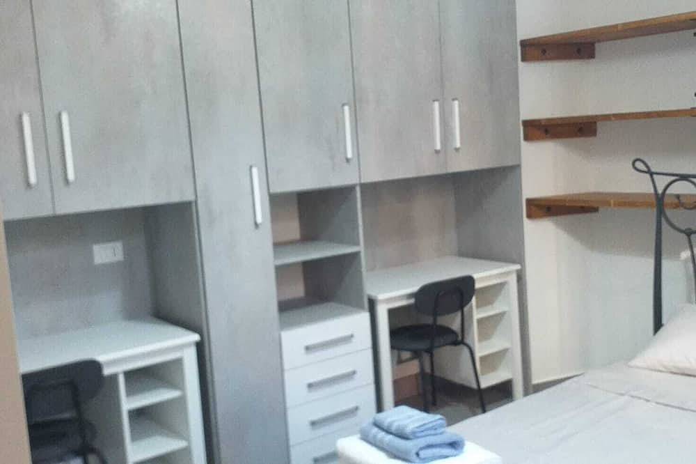 Entire apartment, Cozy apartment in the historic center of the fairytale city of Urbino in Urbino, Valle del Metauro