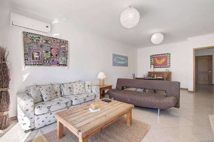 Ganze Wohnung, Apartment „Jardins De Santa Eulalia“ mit Gemeinschaftspool, Garten und Klimaanlage in Albufeira e Olhos de Água, Faro Distrikt