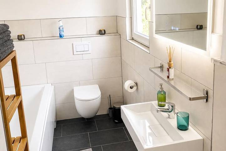 Ganze Wohnung, Troisdorf - City - 64 Qm - 2 Schlafplätze in Troisdorf, Rhein-Sieg-Kreis