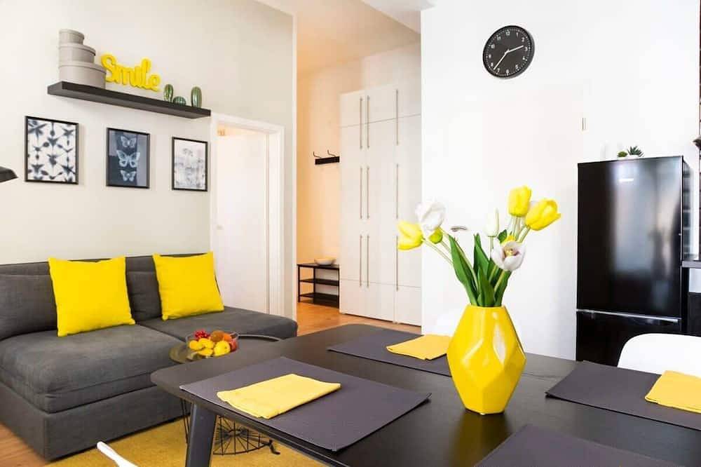 Ganze Wohnung, Modern Apartment in Berlin Charlottenburg for up to 4 Guests in Charlottenburg Berlin, Berlin