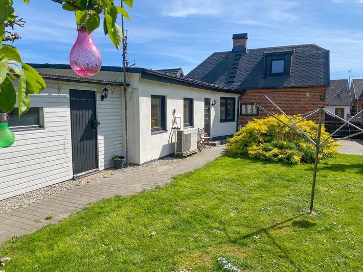Ferienwohnung für 4 Personen, mit Terrasse und Garten in Trelleborg