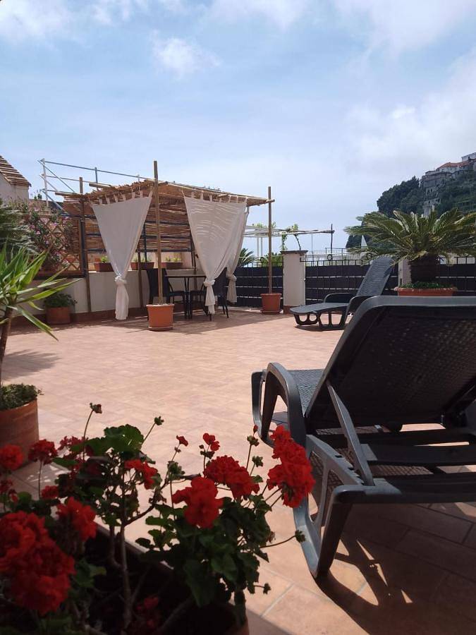 Chambre d’hôte pour 5 personnes, avec Terrasse et Jardin à Furore - 3