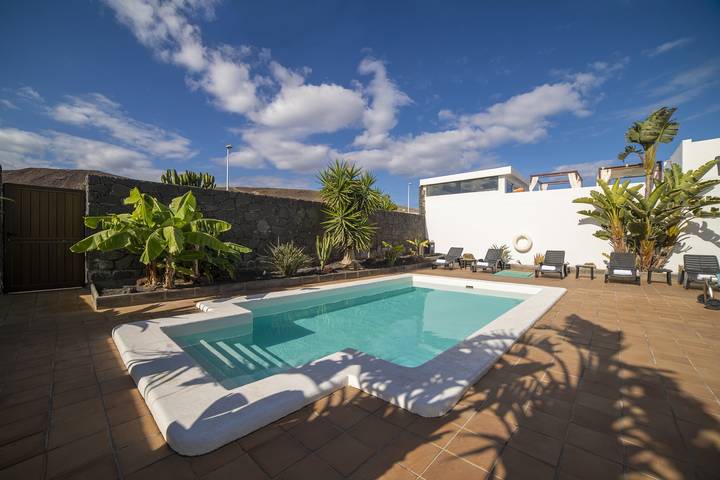 Villa pour 8 personnes, avec Vue sur l’océan ainsi que Terrasse et Jardin à Playa Blanca - 4