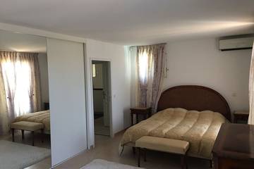 Villa pour 8 Personnes dans Villeneuve-Loubet, Région de Cannes, Photo 2