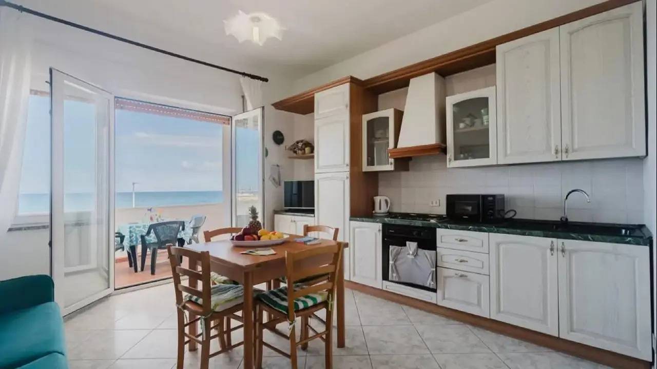 Appartamento intero, Appartamento vacanze per 5 persone con terrazza in Porto Torres, Provincia di Sassari