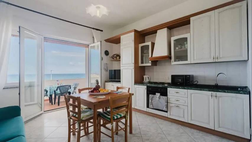 Gîte pour 5 personnes, avec terrasse à Porto Torres - 3