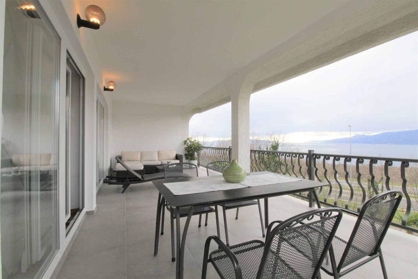 Entire vacation apartment, Holiday apartment with air conditioning in Rijeka, Primorje-Gorski Kotar