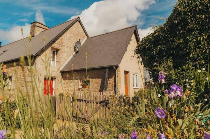 Gîte pour 4 personnes, avec terrasse et jacuzzi, animaux acceptés à Chérencé-le-Héron
