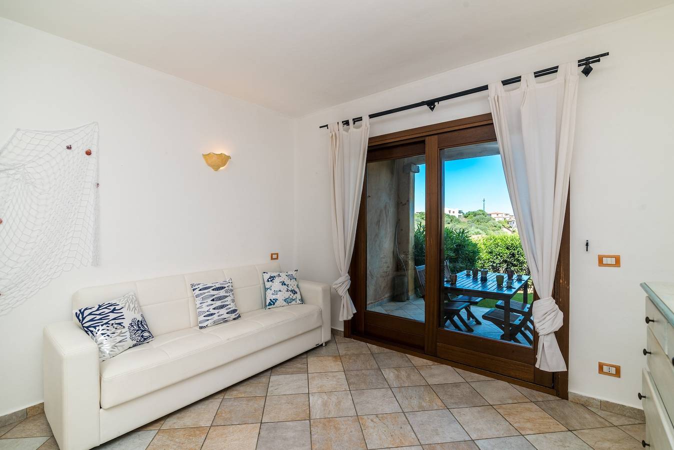 Apartamento entero, Apartamento 'Belvedere 18 - 3 Piscina compartida' con vistas al mar y terraza privada in Moriscu, Pittulongu