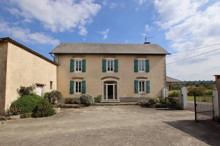 Location de vacances pour 6 personnes dans Momas