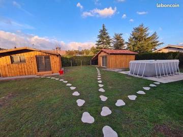 Maison de vacances pour 3 personnes, avec jacuzzi et terrasse ainsi que jardin et piscine à Linxe