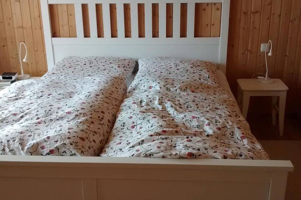 Rosenhaus - Ferienhaus, Bad, Wc, 3 Schlafräume in Friedrichstadt, Eider-Treene-Sorge