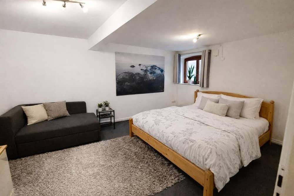 Ganze Wohnung, Zentrale Ferienwohnung am See und in Schlossnähe in Schwerin, Schweriner See
