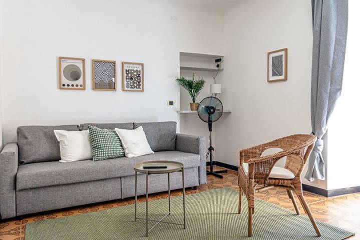 Appartamento intero, [Center Refuge] Free Parking • Garden • Cruises in Savona (Città), Savona