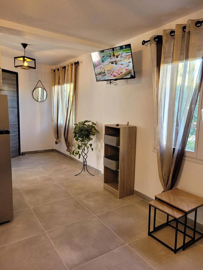 Location de vacances pour 4 personnes, avec jardin et terrasse dans Base Nature François Léotard - 4