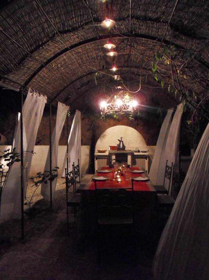 Location de vacances pour 2 personnes, avec jardin ainsi que vue et piscine, animaux acceptés à La Garde-Freinet - 2