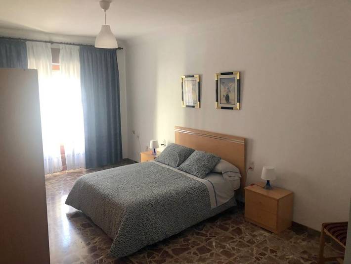 Gîte pour 12 personnes, avec Balcon ainsi que Terrasse et Vue à San Clemente