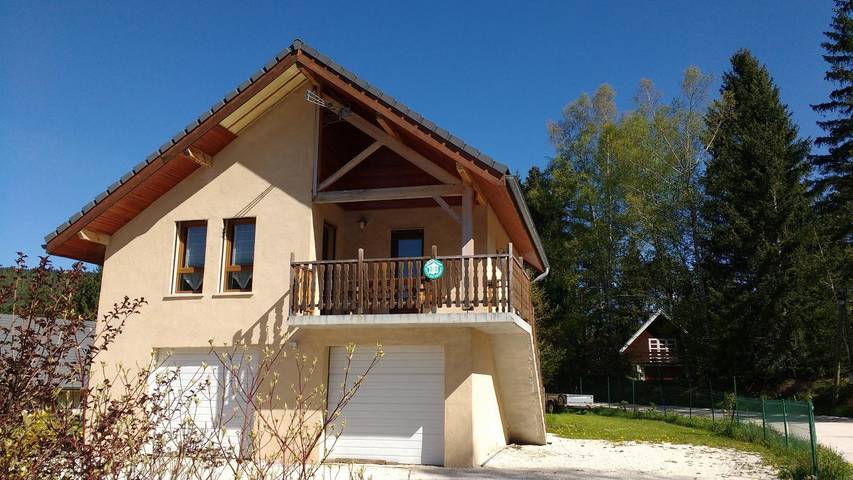 Gîte pour 6 personnes, avec jardin et sauna