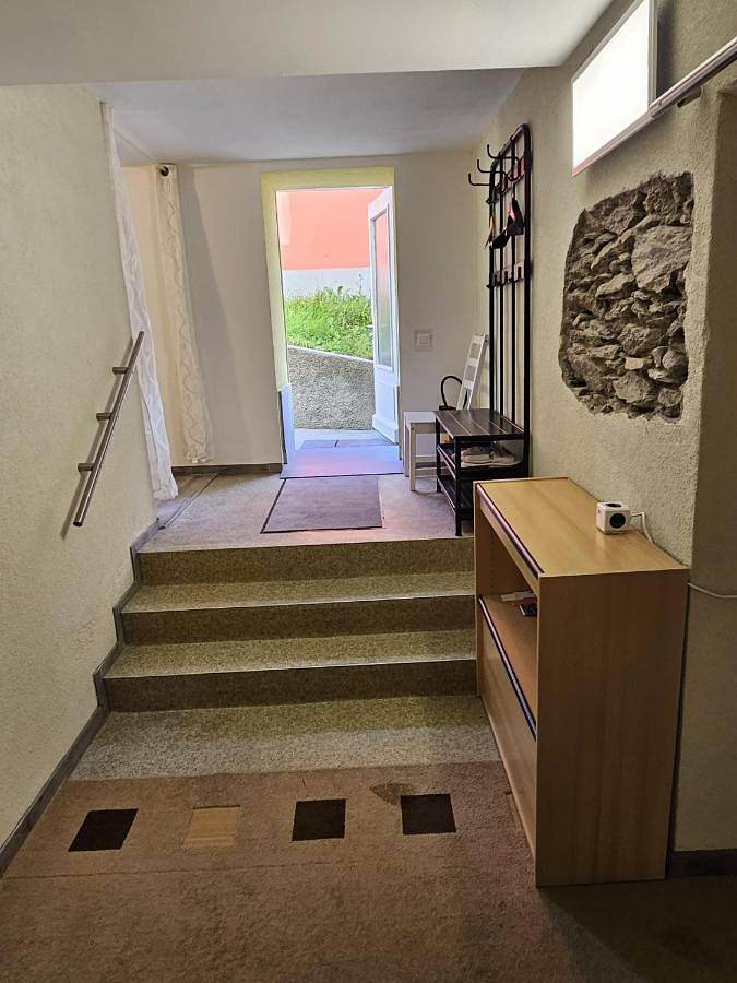 Ganze Wohnung, Airolo with private parking in Airolo, Lepontinische Alpen