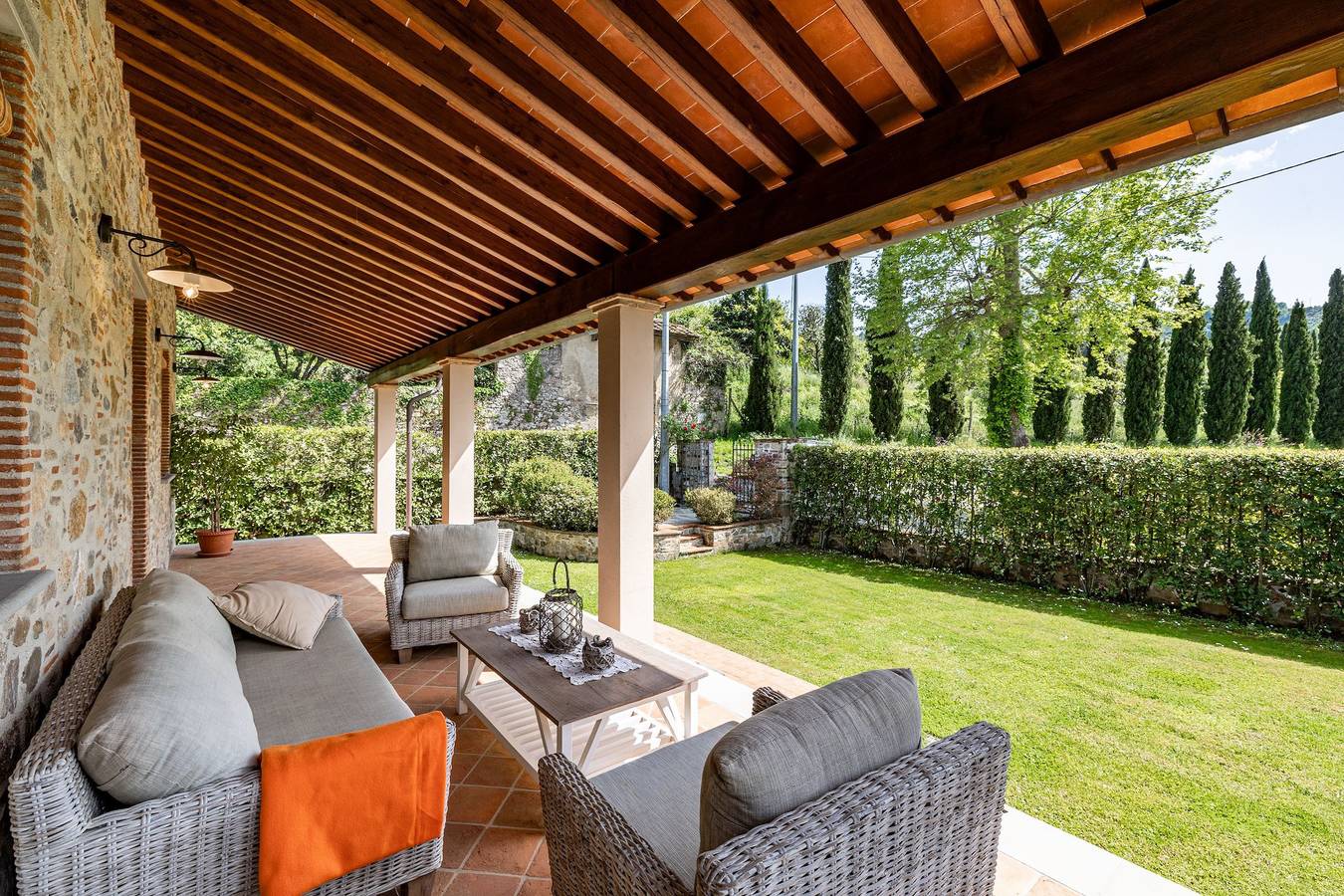 Villa Vittoriano - Surrounded By Nature in Camaiore, Italienische Riviera