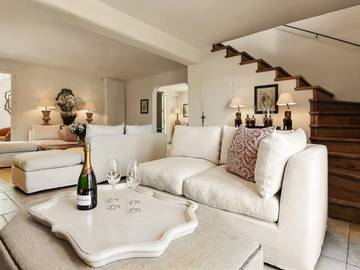 Villa voor 8 Personen in Bonnieux, Parc naturel régional du Luberon, Afbeelding 4