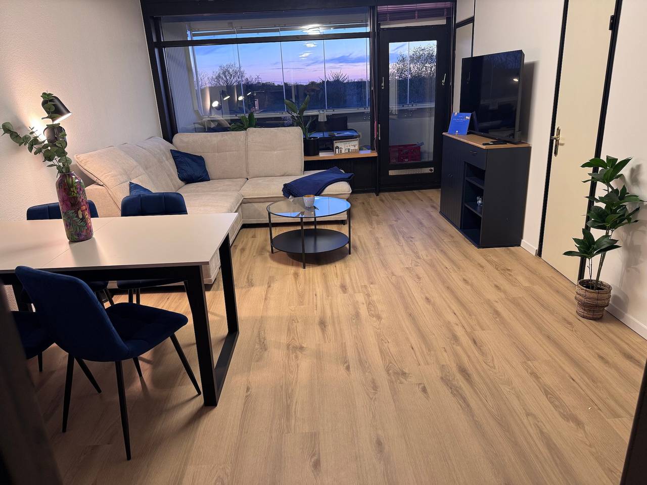 Ganze Wohnung, Apartment „Blau am Meer“ mit Meerblick, Balkon und Wlan in Sierksdorf, Ostholstein