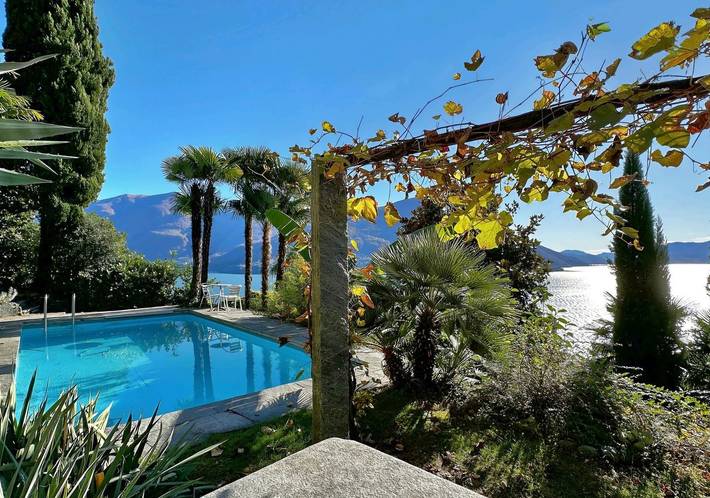 Ferienhaus für 4 Personen, mit Garten und Seeblick in Brissago