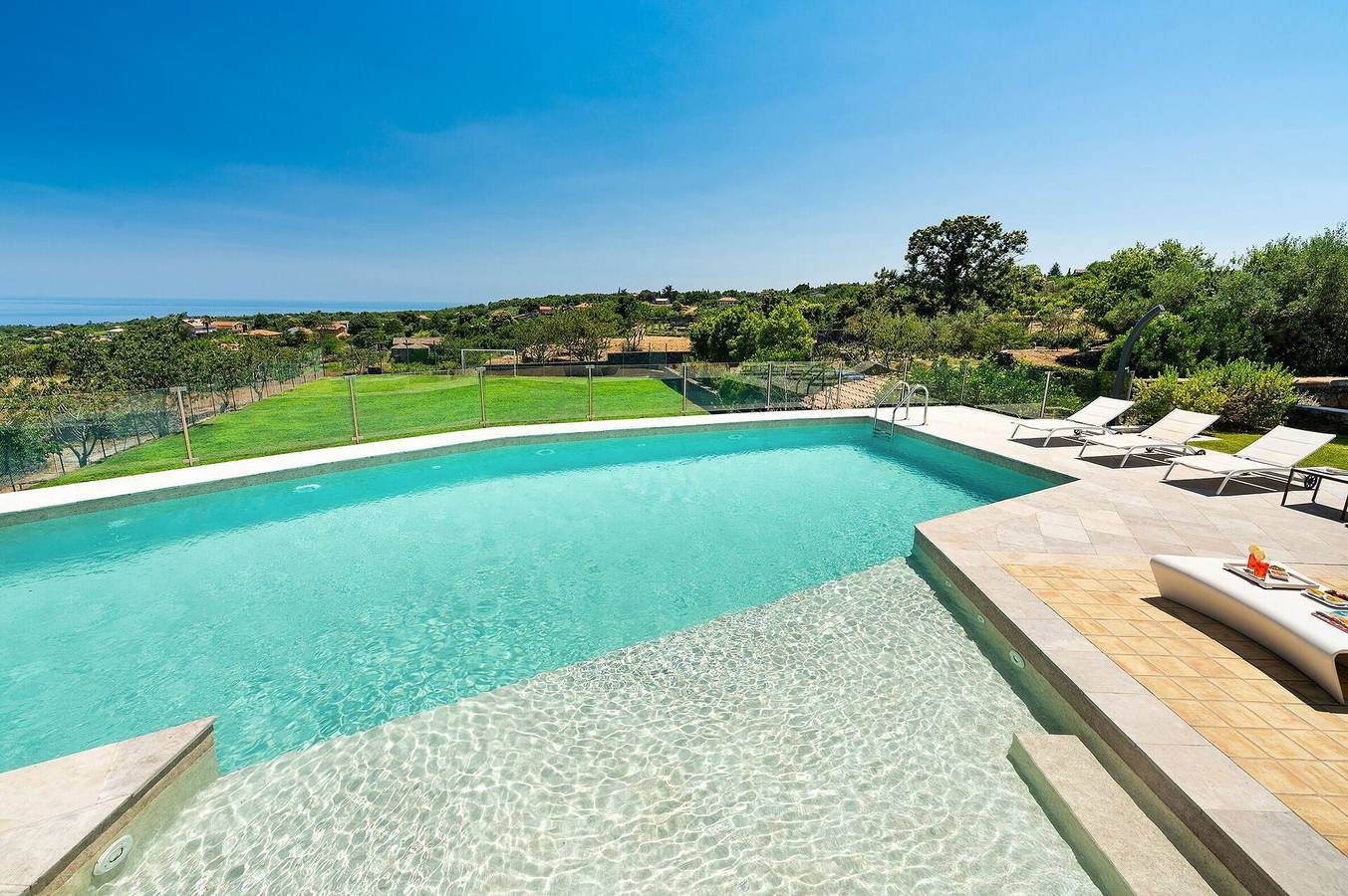 Chalet para 10 personas con piscina in Zafferana Etnea, Etna
