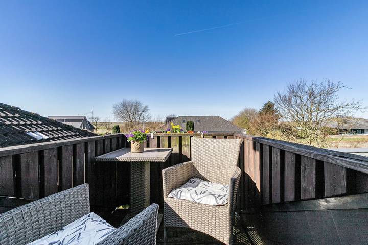Ferienwohnung für 3 Personen, mit Garten und Seeblick