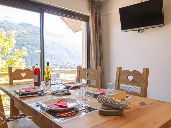 Ganze Wohnung, Aussois - 2-Zimmer Whg., 6 Pers, Terrasse, Wifi, Haustiere erlaubt in Aussois, Vanoise-Massiv