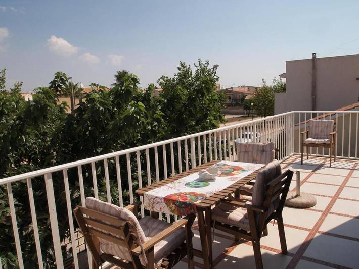 Gîte pour 5 personnes, avec vue et balcon, adapté aux familles à Sampieri - 2