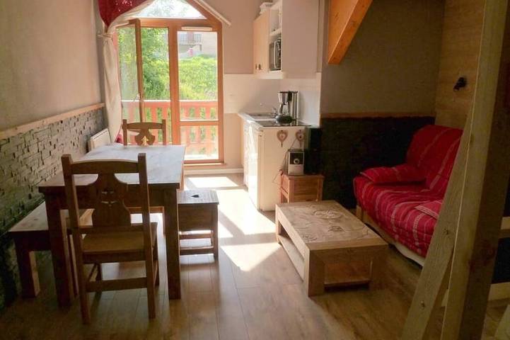 Location de vacances pour 6 personnes, avec balcon à Saint-François-Longchamp