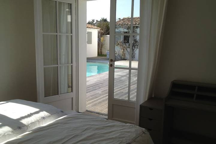 Location de vacances pour 6 personnes, avec terrasse et jardin à Saint-Clément-des-Baleines - 2