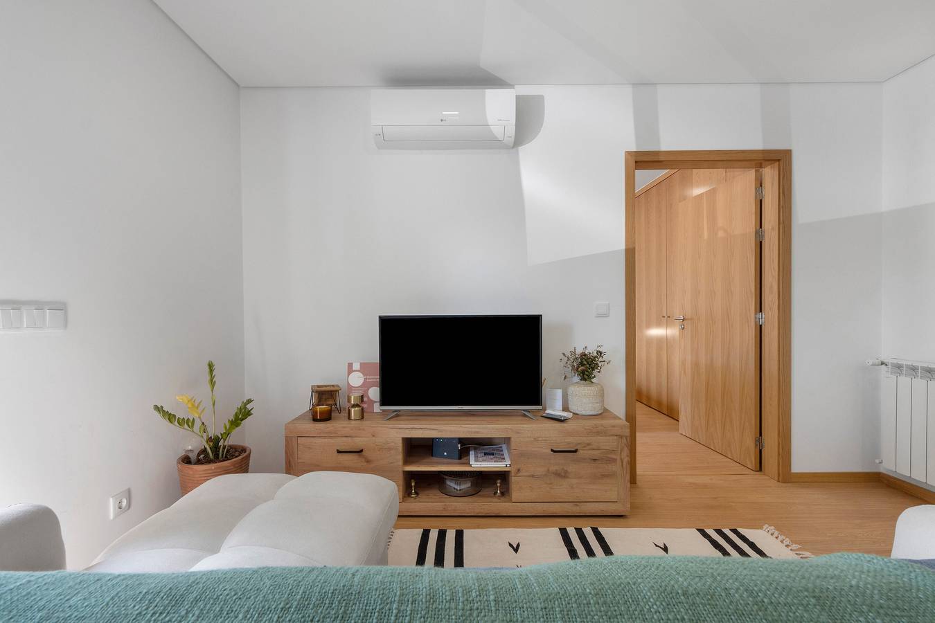 Apartamento entero, Apartamento 'Vale Viver' con Wi-Fi y Aire Acondicionado in Vila Chã, Codal e Vila Cova de Perrinho, Distrito de Aveiro