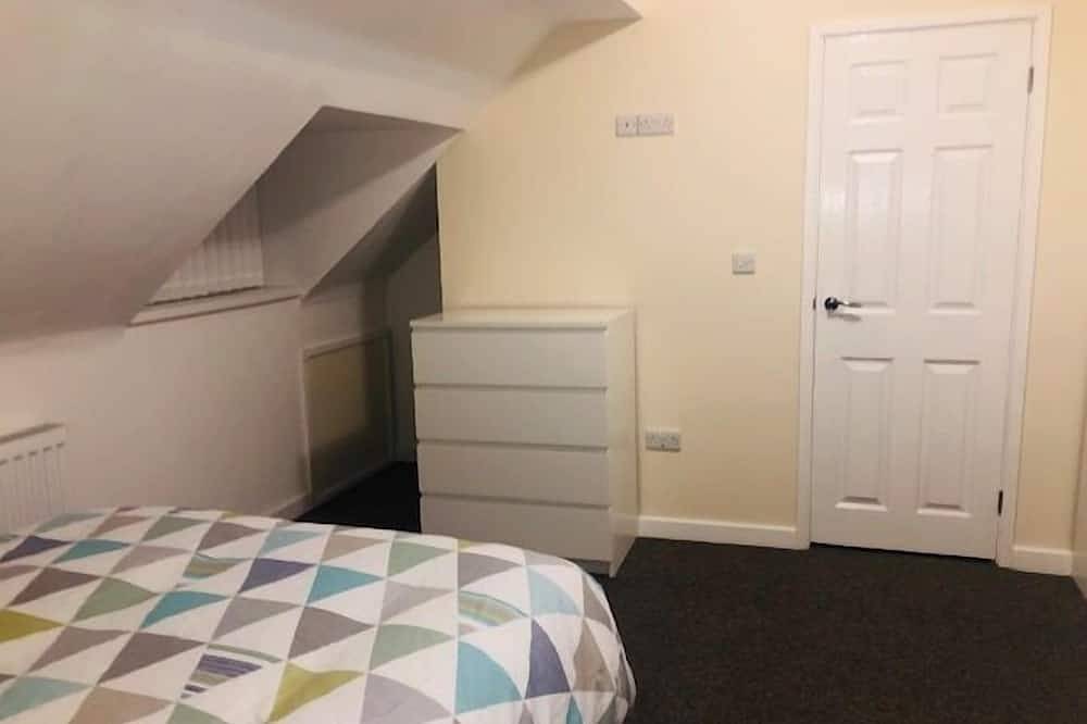 Casa-Baño Privado in Stoke-on-Trent, Midlands