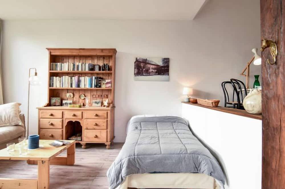 Entire apartment, La Pinchonnière in Tourgéville, Lisieux region