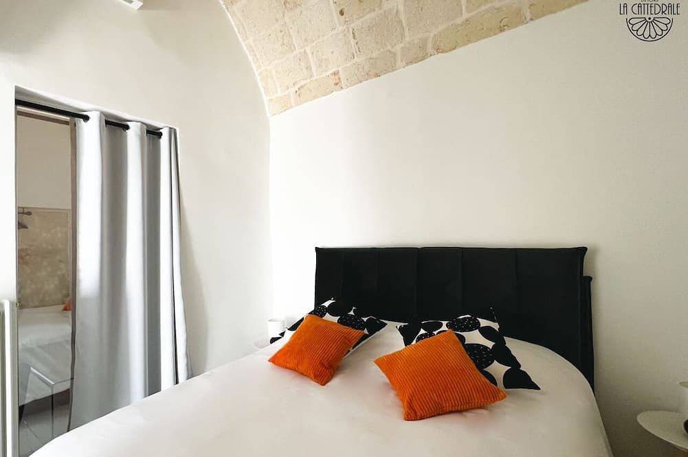 Ganze Wohnung, Fine vacation home in the historic center of Carovigno - Dimora La Cattedrale in Carovigno, Salento